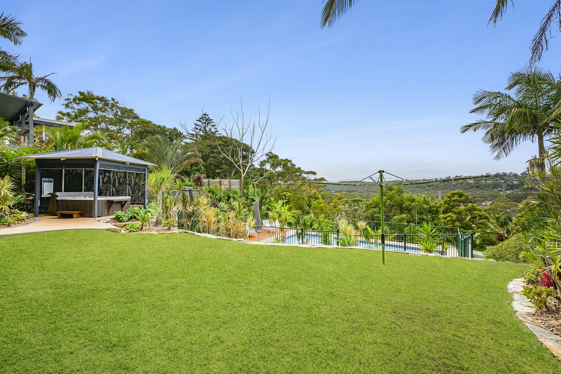 29 Jindabyne Street — photo 12 of 15
