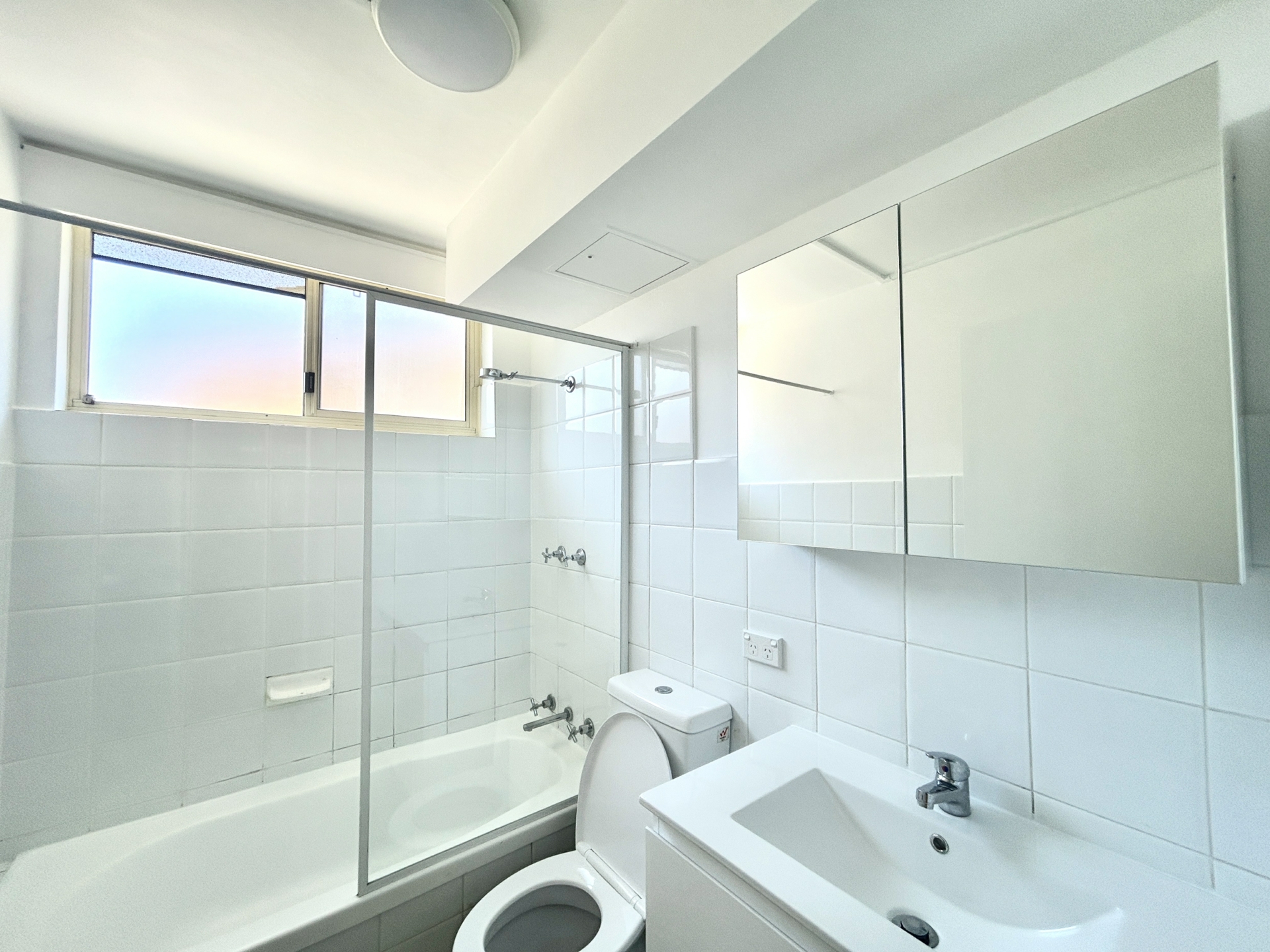 17/1 Lismore Ave — photo 4 of 4