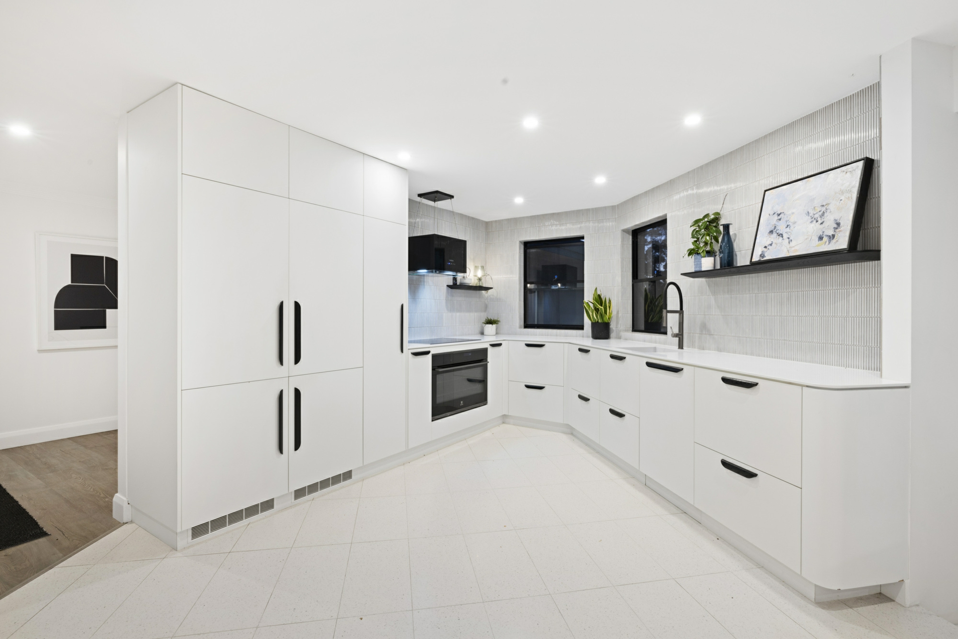 8 Lara Place — photo 3 of 13