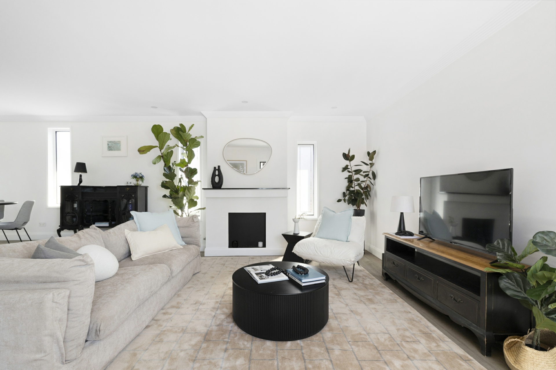 8 Lara Place — photo 6 of 13