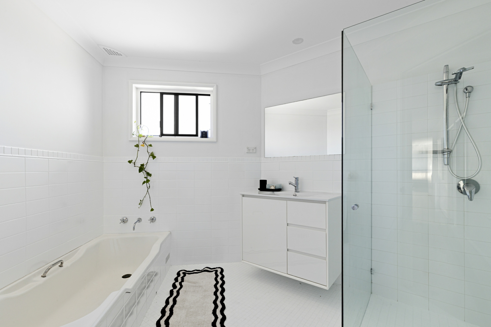 8 Lara Place — photo 10 of 13