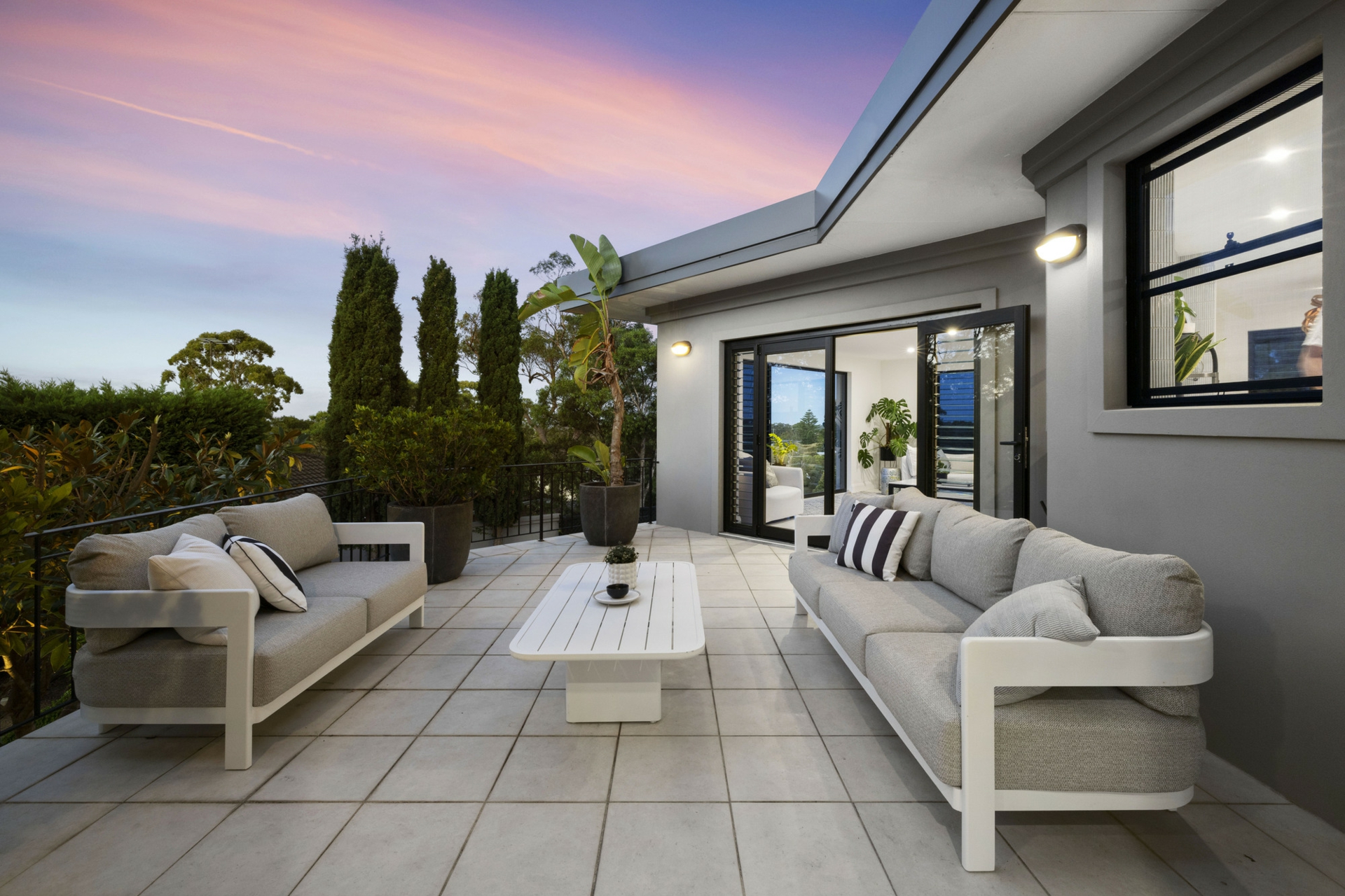 8 Lara Place — photo 13 of 13