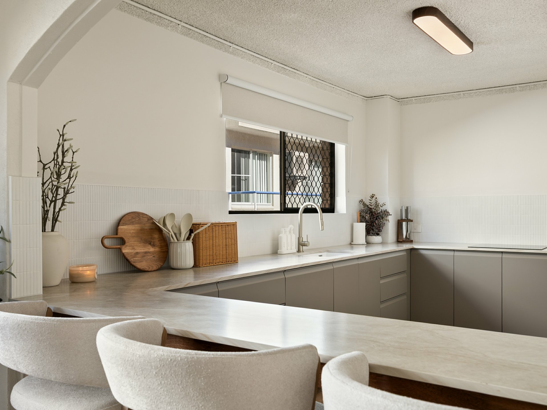 2/61 Minchinton Street — photo 6 of 11