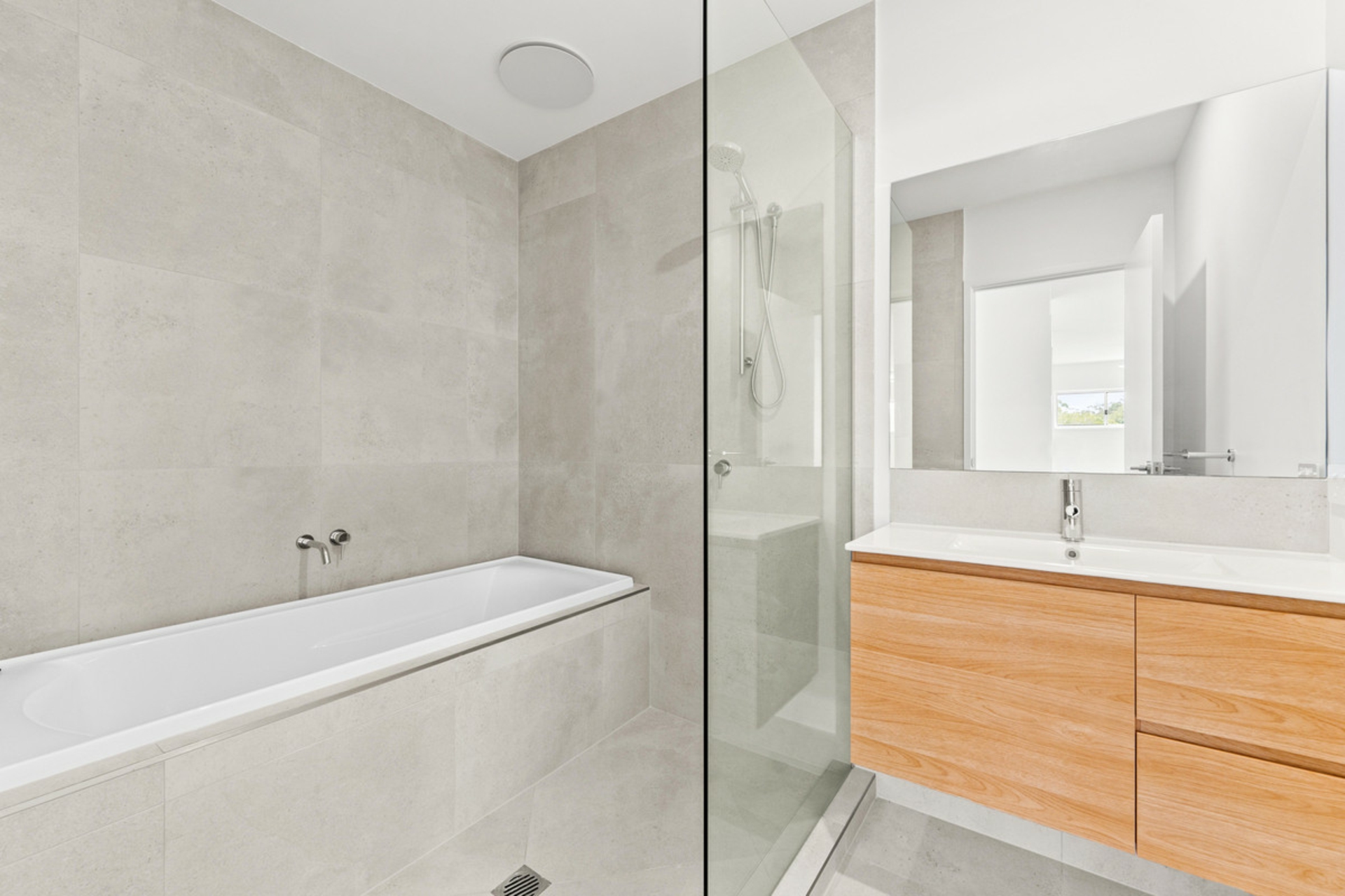 12 Midyim Terrace — photo 4 of 12