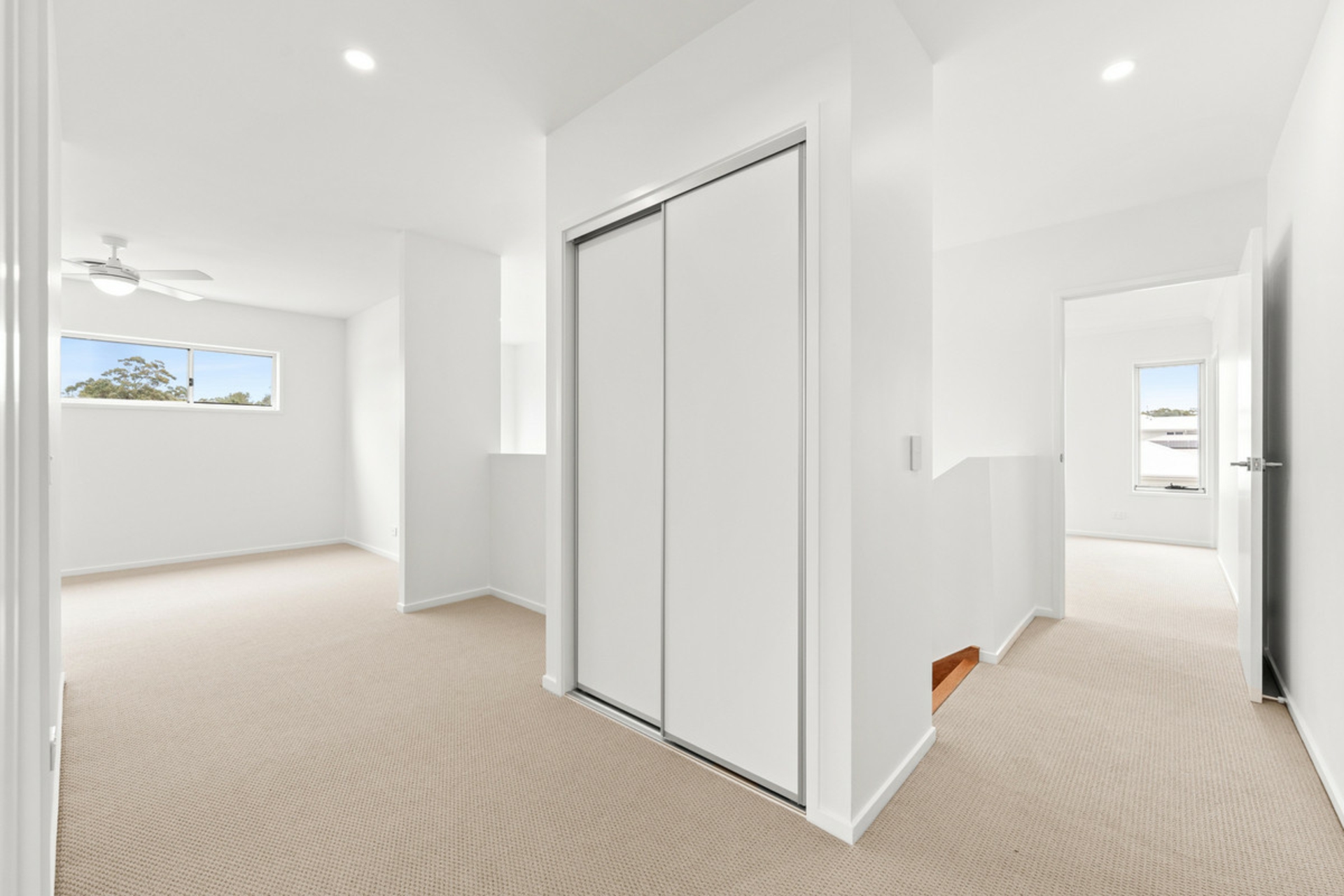 12 Midyim Terrace — photo 7 of 12