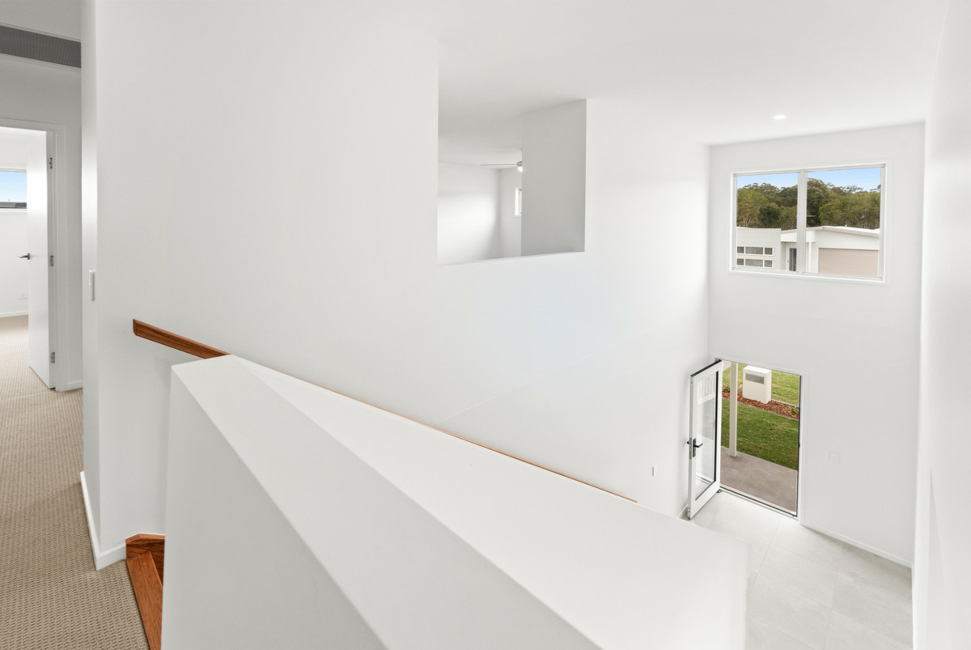 12 Midyim Terrace — photo 10 of 12
