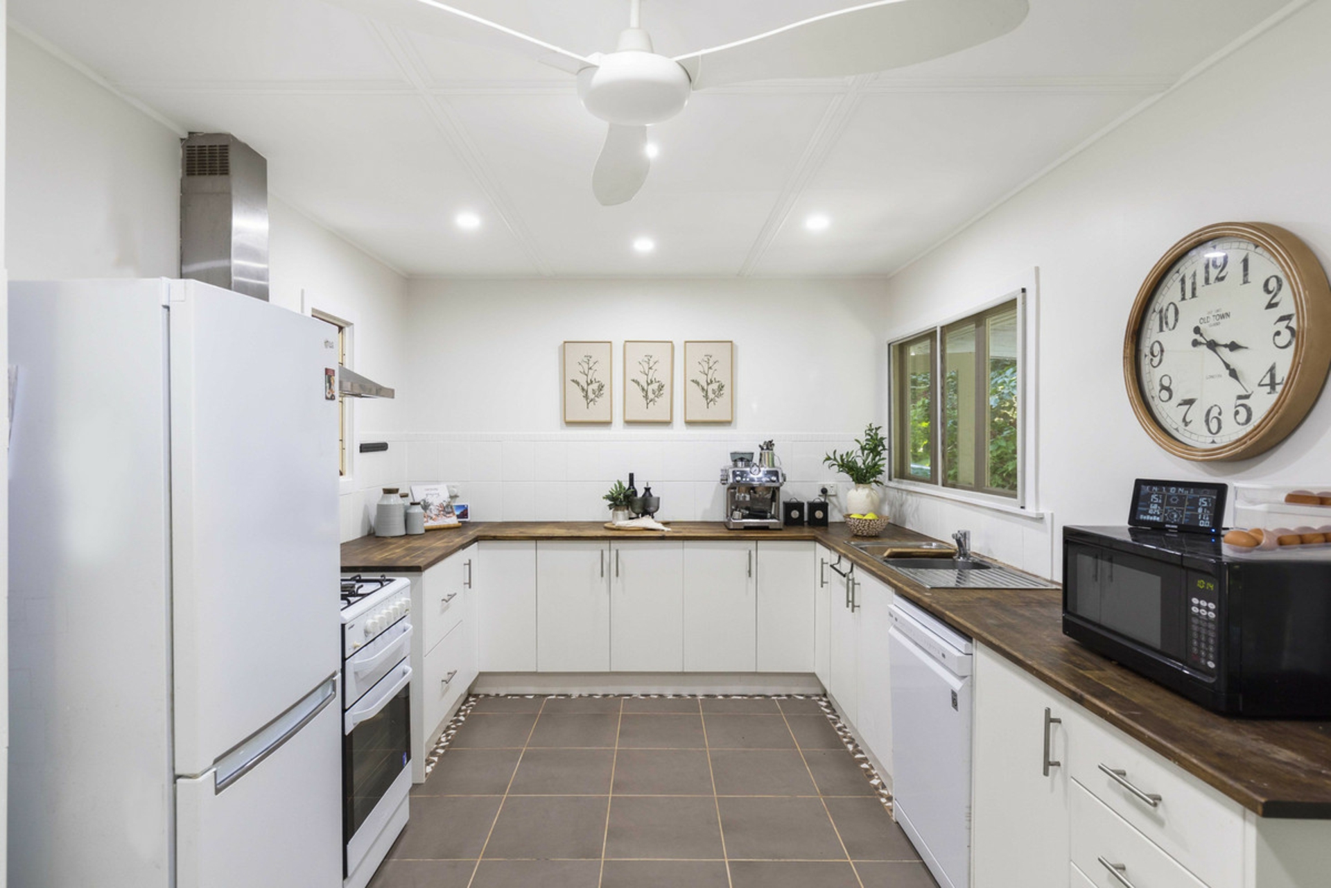 9 Bottlebrush Court — photo 6 of 29