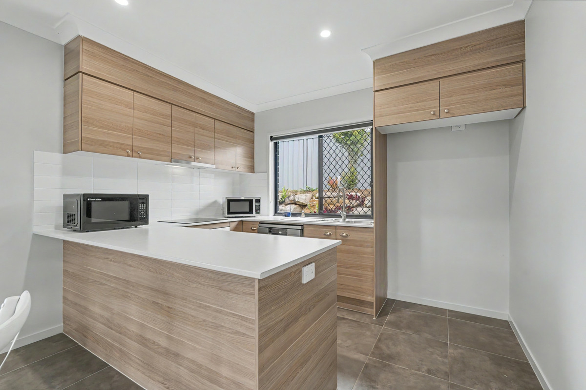 11 Aspect Way — photo 17 of 25