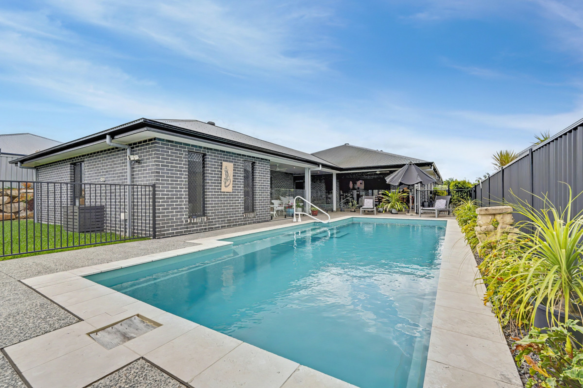 11 Aspect Way — photo 23 of 25