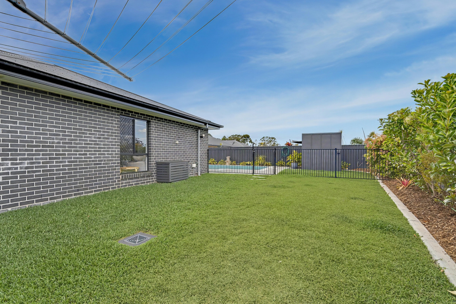 11 Aspect Way — photo 24 of 25