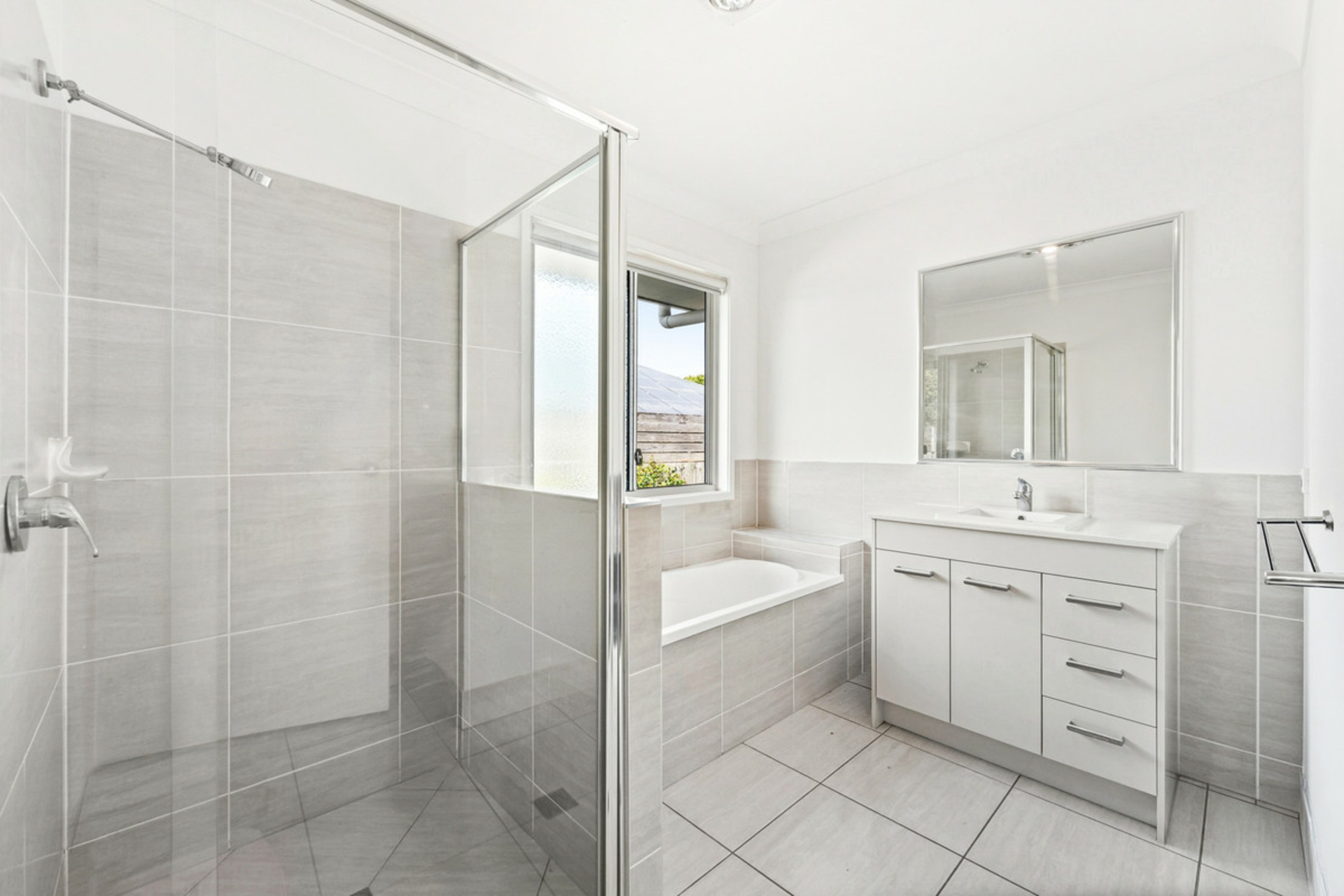 1/7 Rowley Close — photo 7 of 20