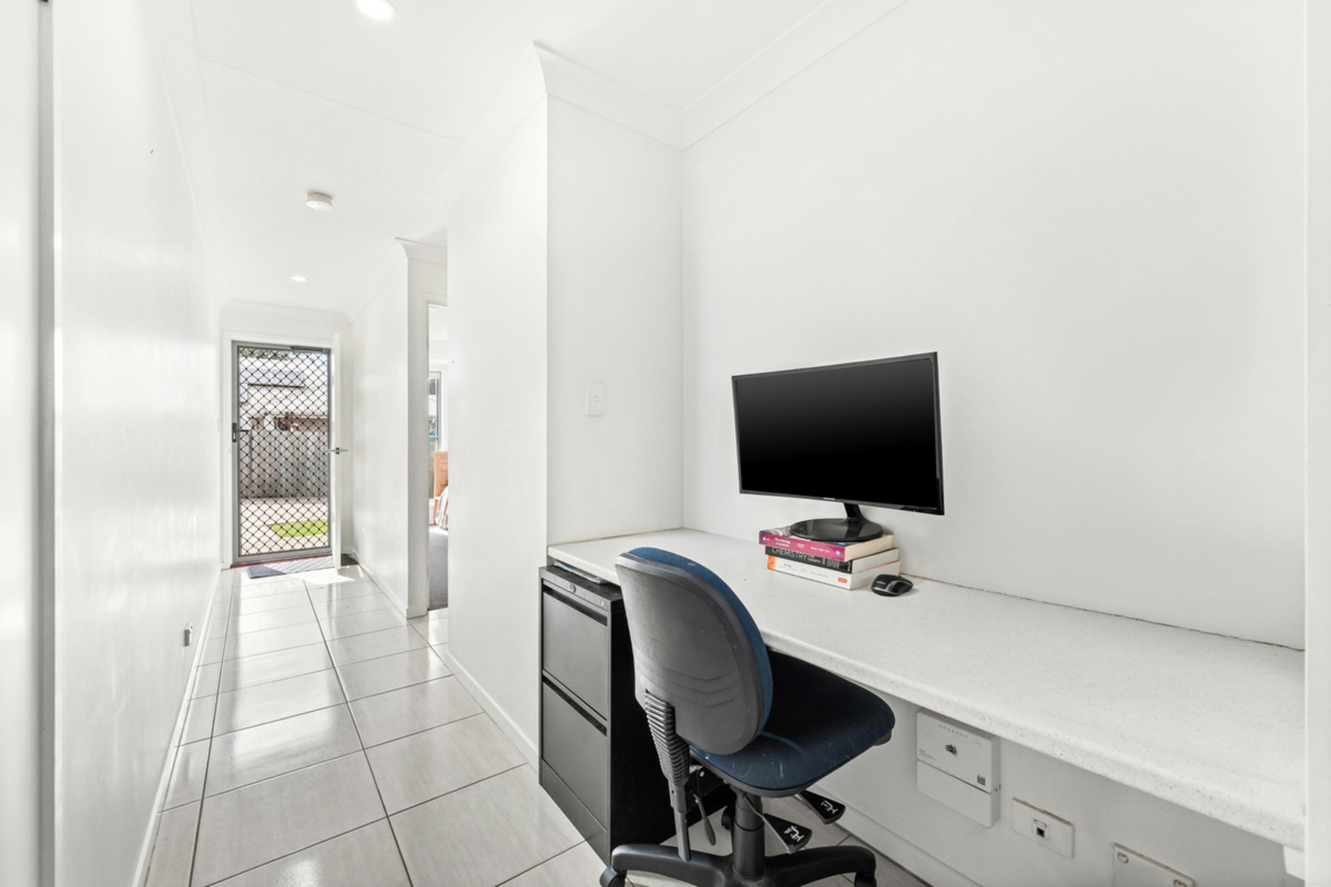 1/7 Rowley Close — photo 8 of 20