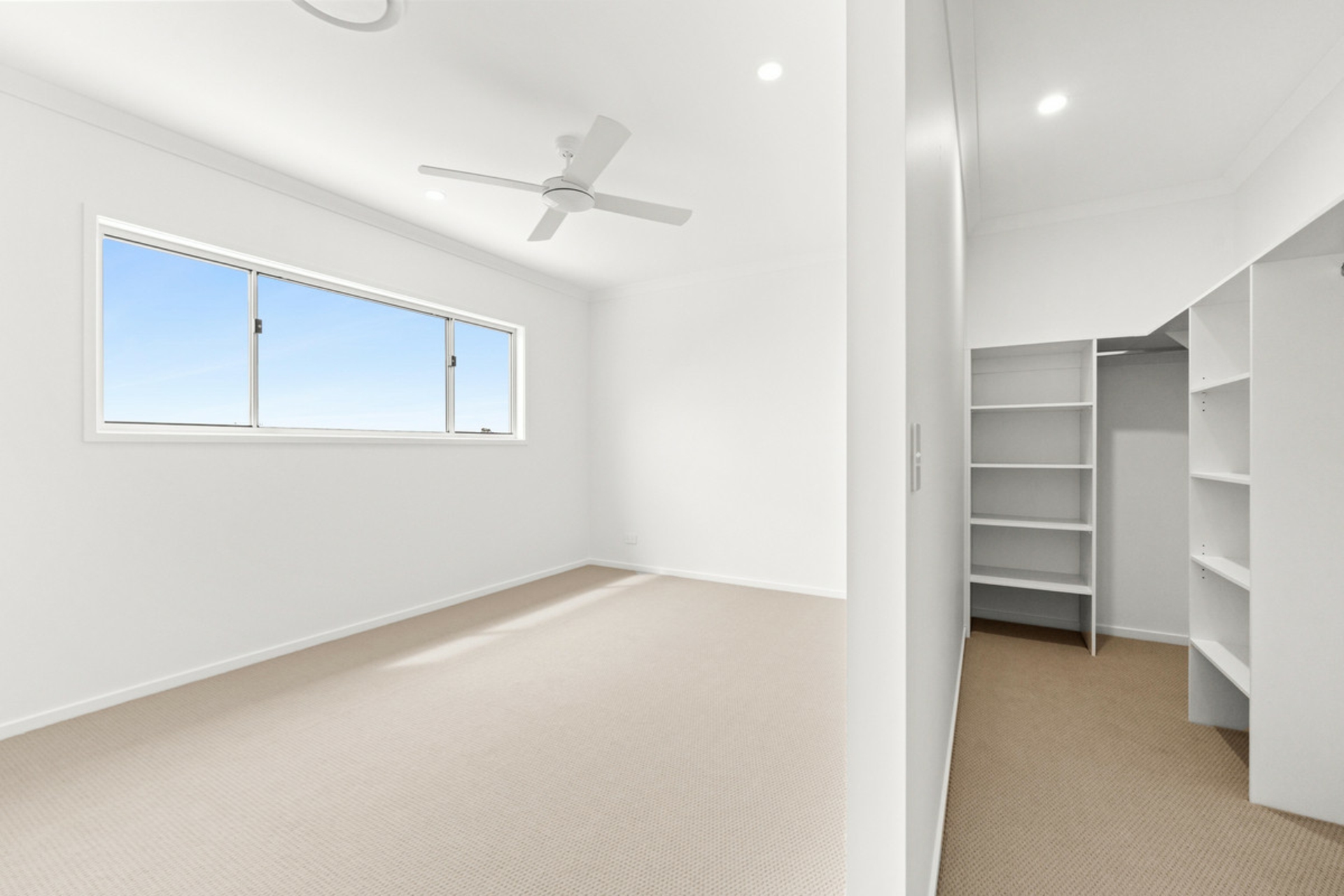 17 Cooloola Street — photo 4 of 11