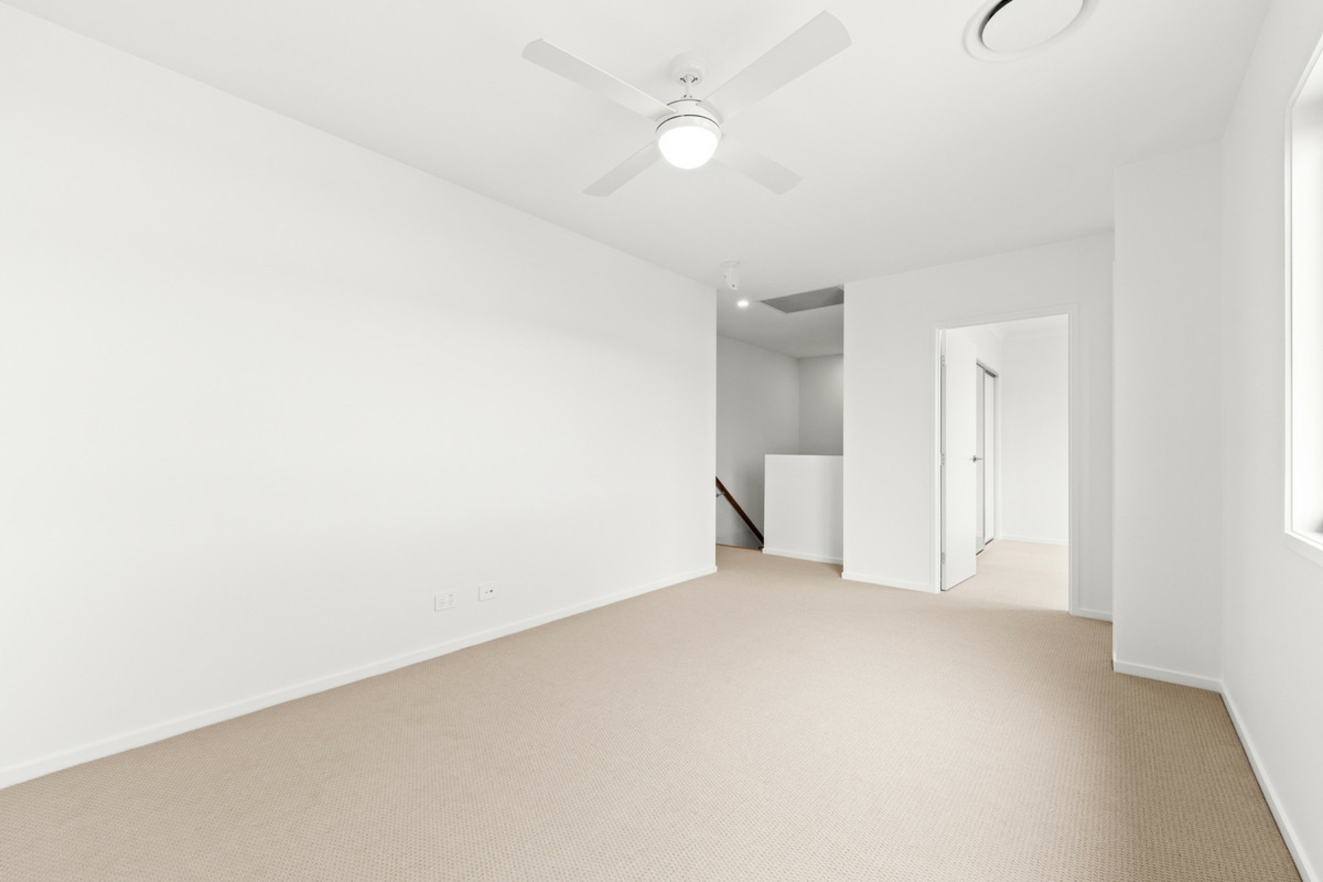 17 Cooloola Street — photo 7 of 11
