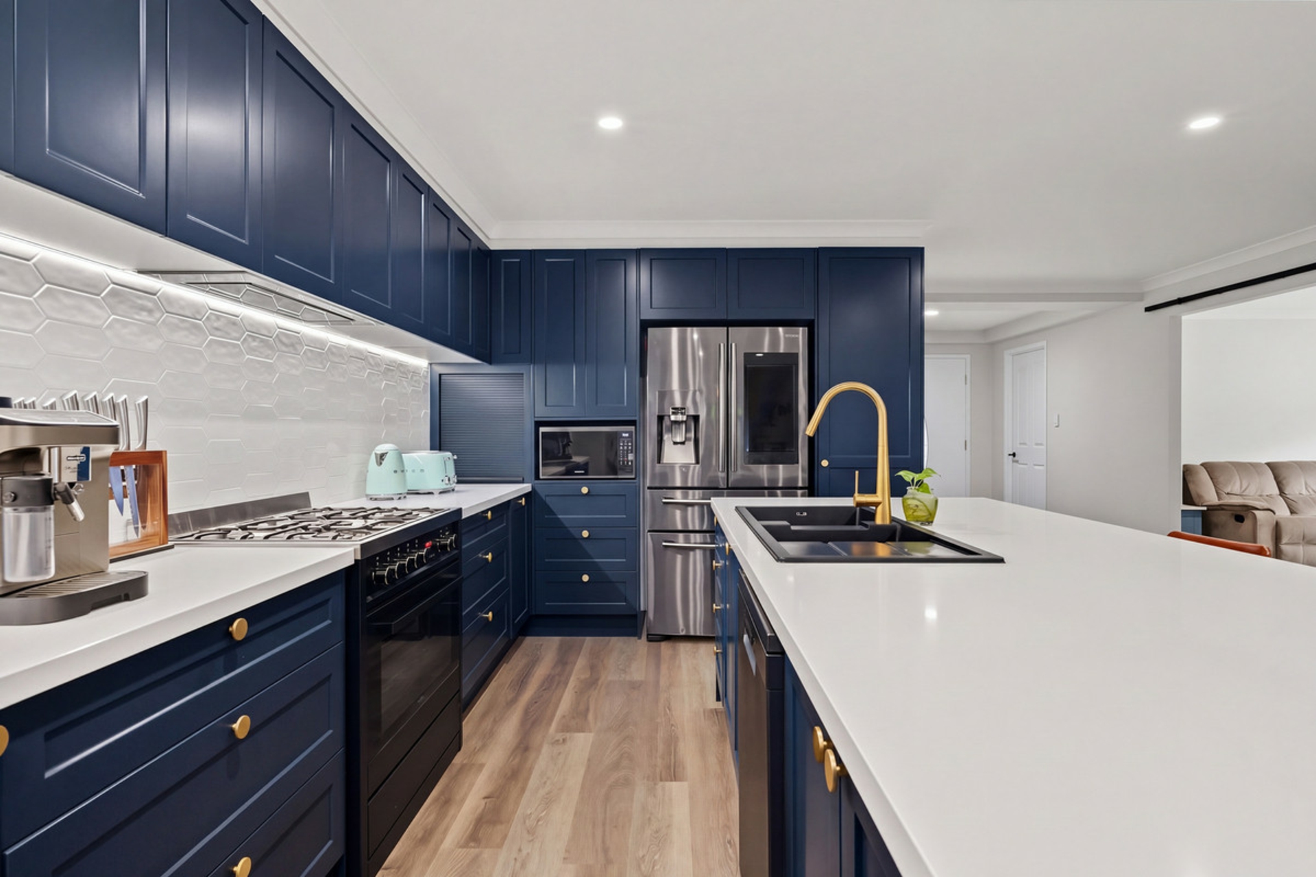 68 Allan Avenue — photo 5 of 30