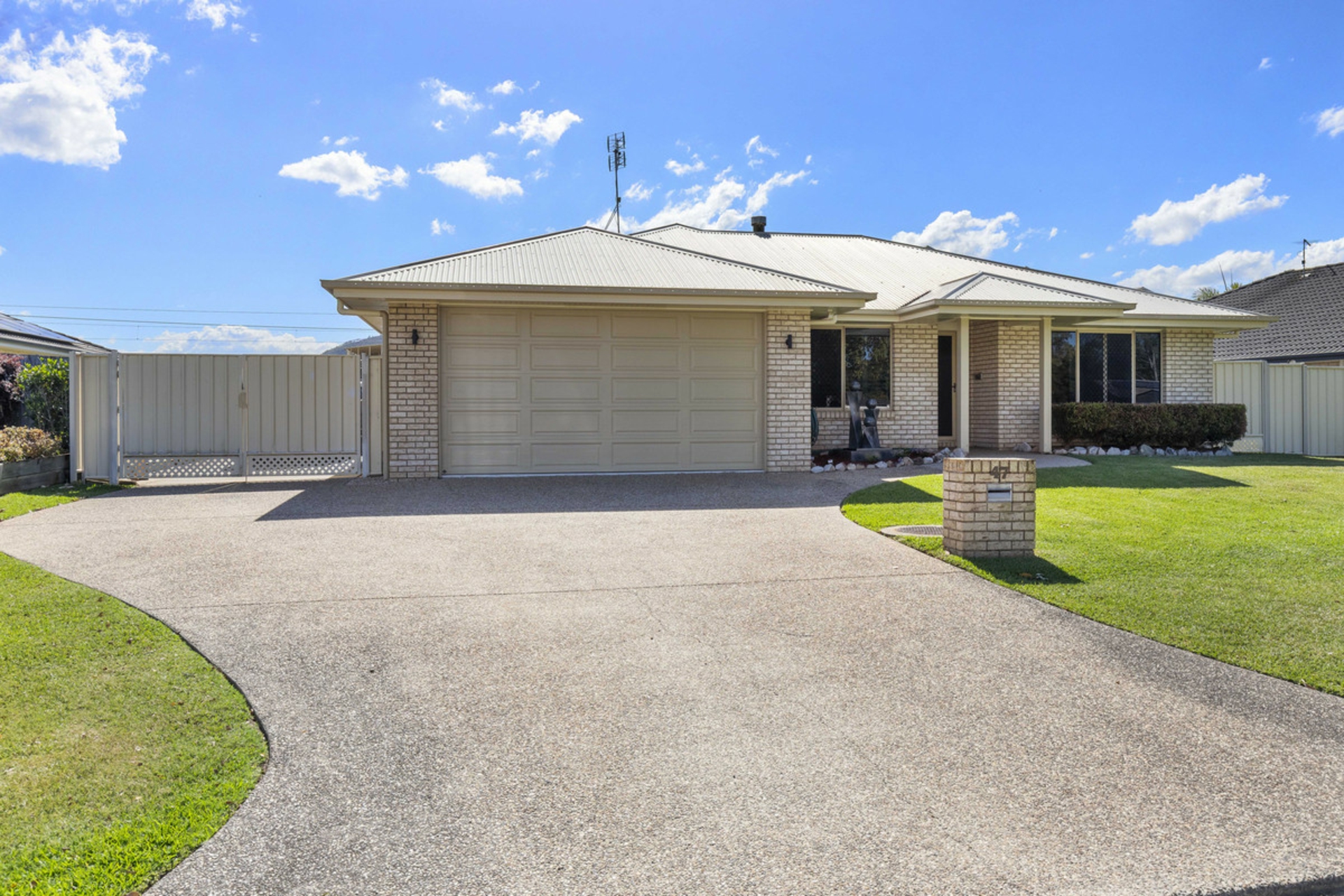 47 Coochin Hills Drive — photo from LJ Hooker Beerwah