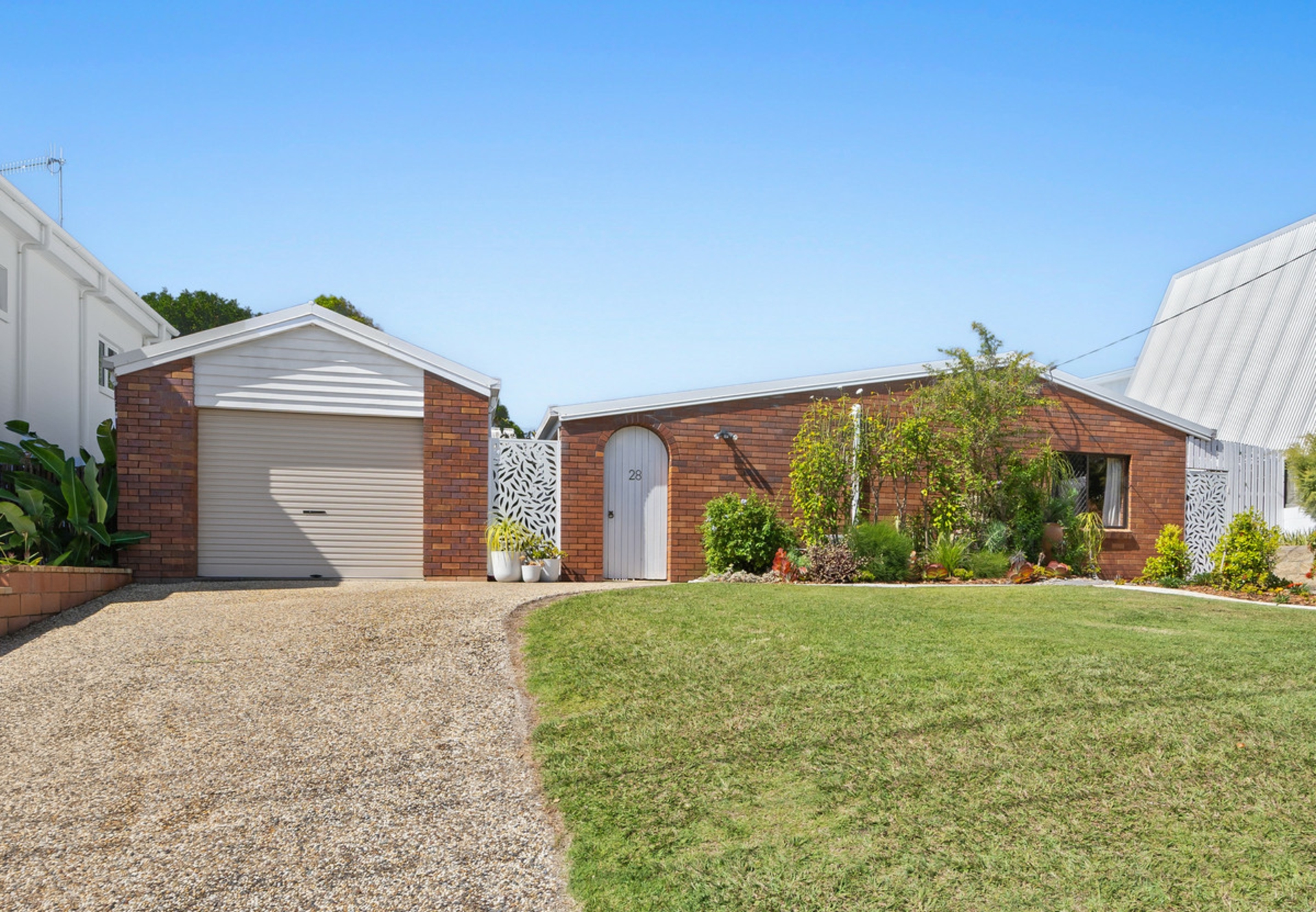 28 Oriole Avenue — photo from LJ Hooker Caloundra | Aura