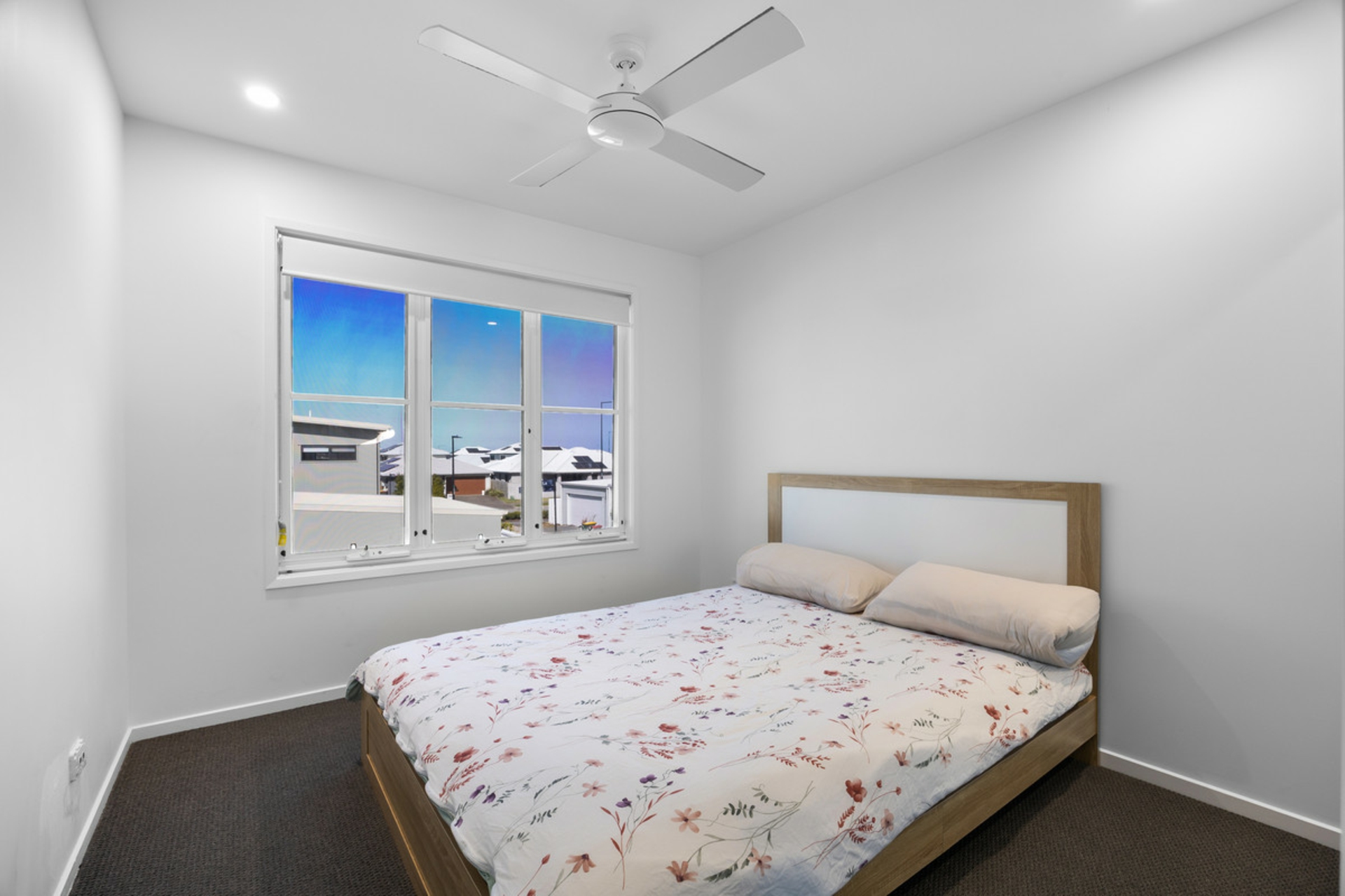 4 Clarence Way — photo 10 of 14
