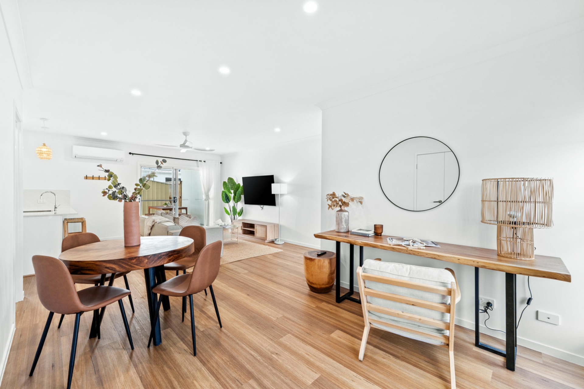 5 Terrence Avenue — photo 18 of 19