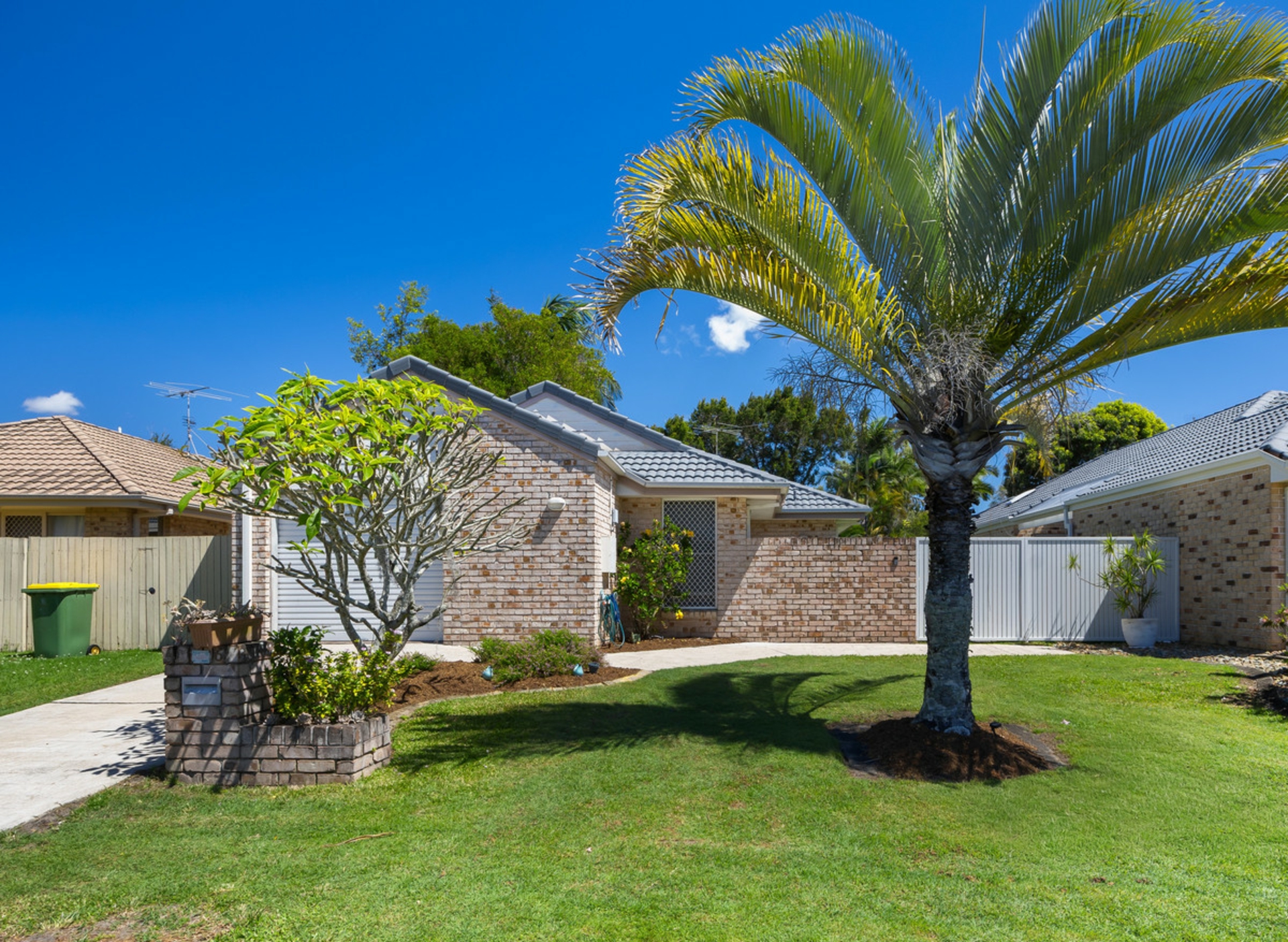 6 Tibouchina Place — photo from LJ Hooker Caloundra | Aura