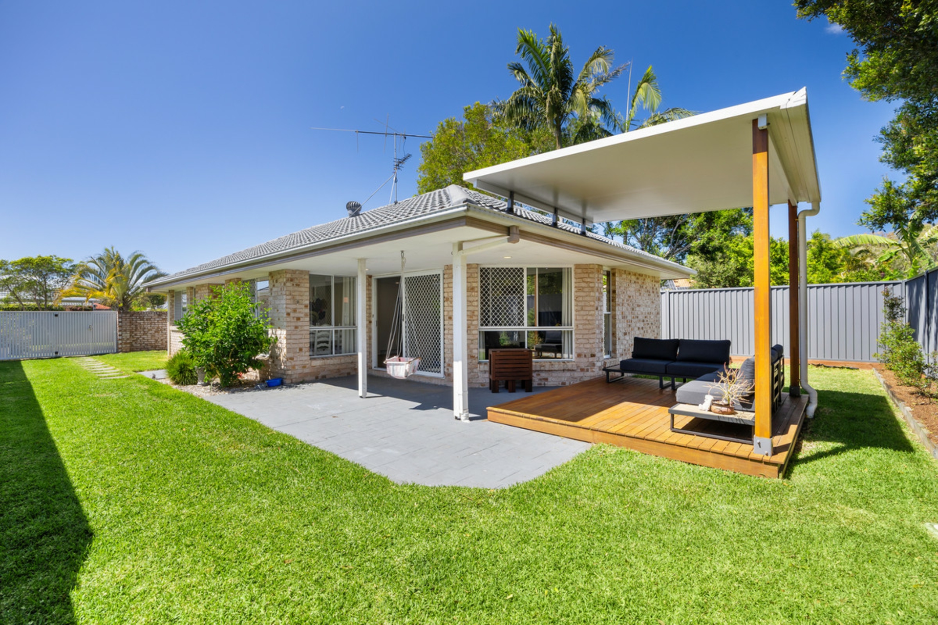 6 Tibouchina Place — photo 2 of 17