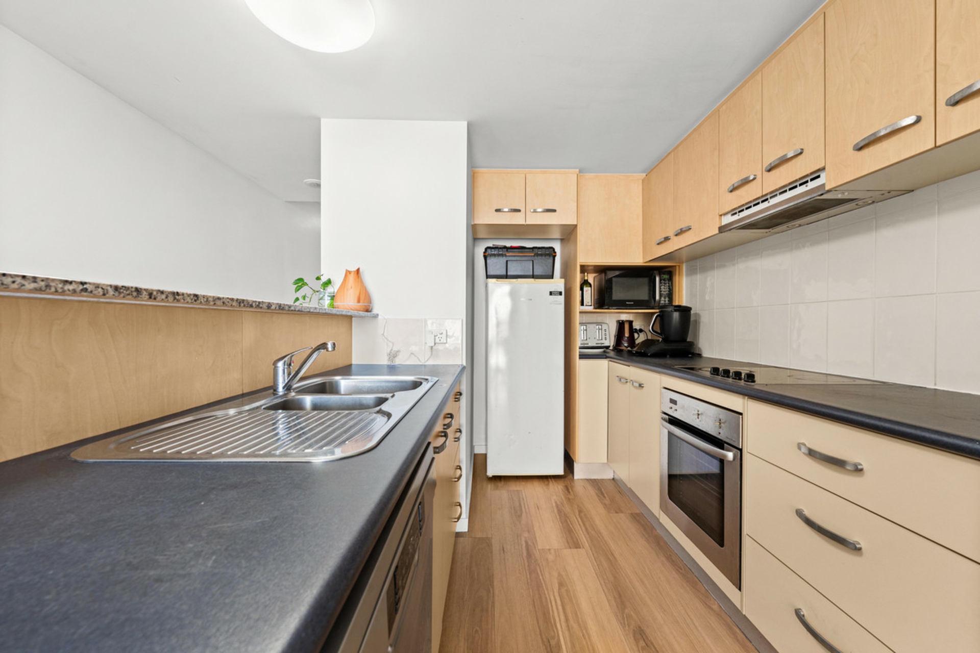 3120/36 Browning Boulevard — photo 3 of 16
