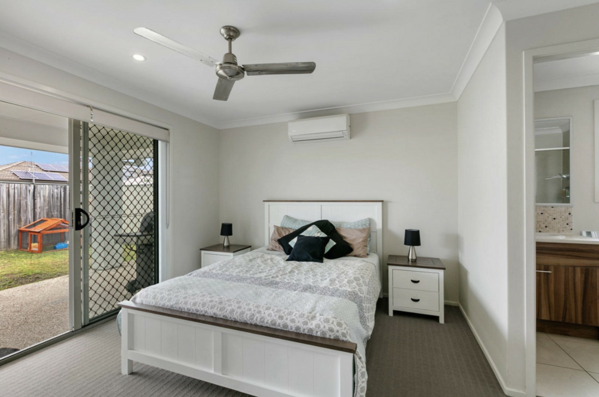 6 Capri Street — photo 7 of 10