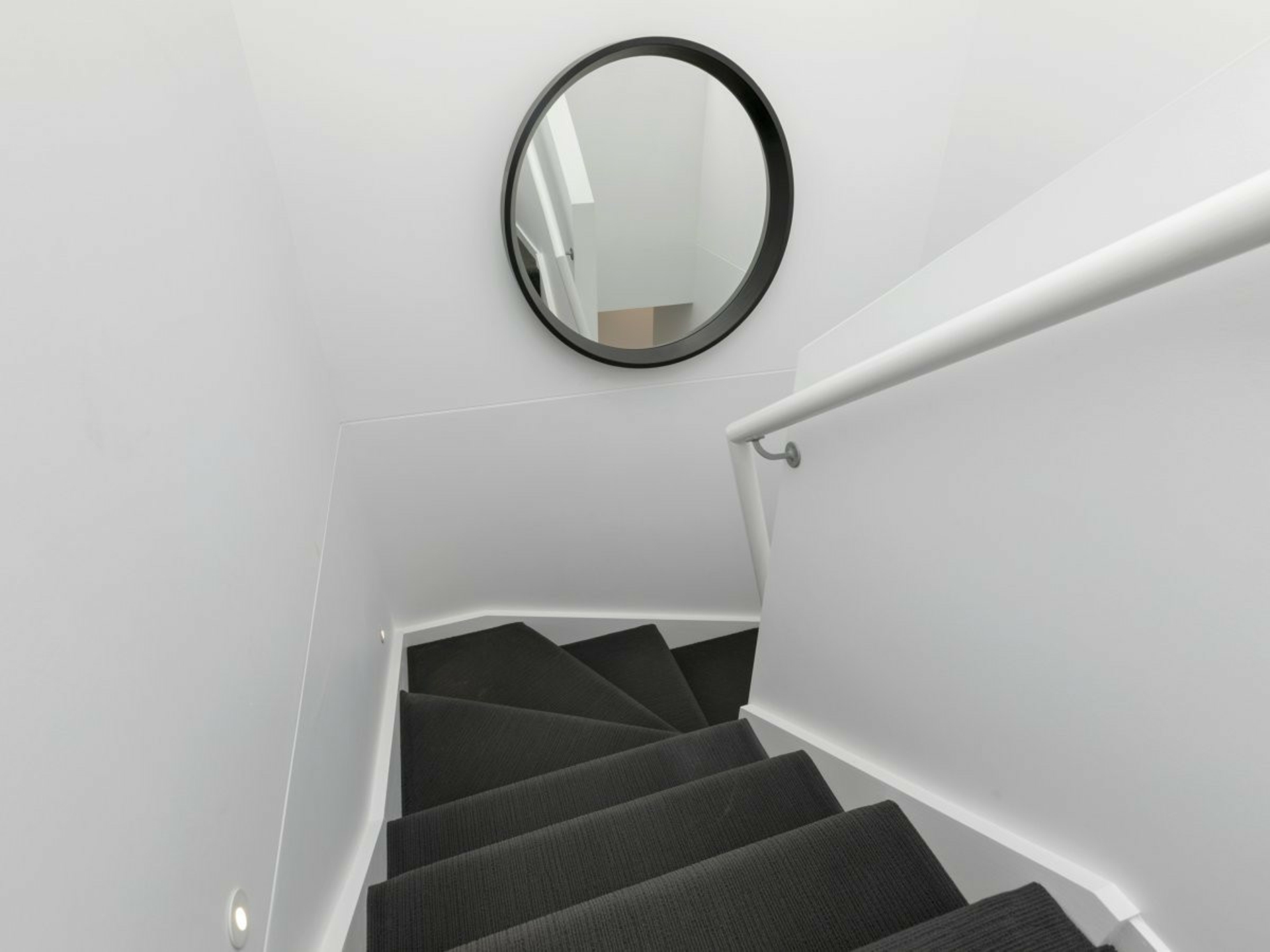 29 Leslie Crescent — photo 14 of 15
