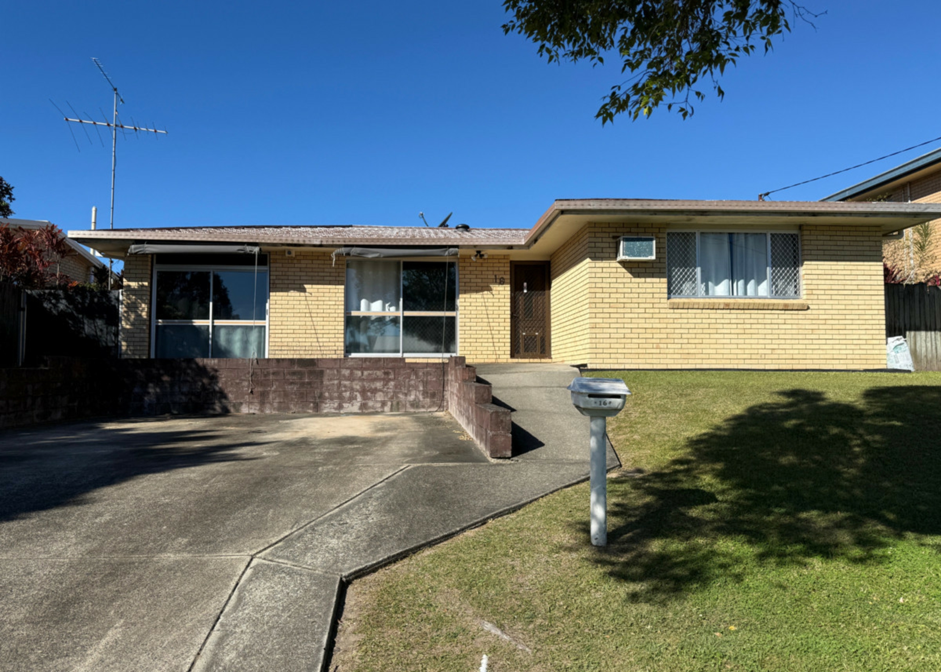 16 Pinaroo Street — photo 12 of 12